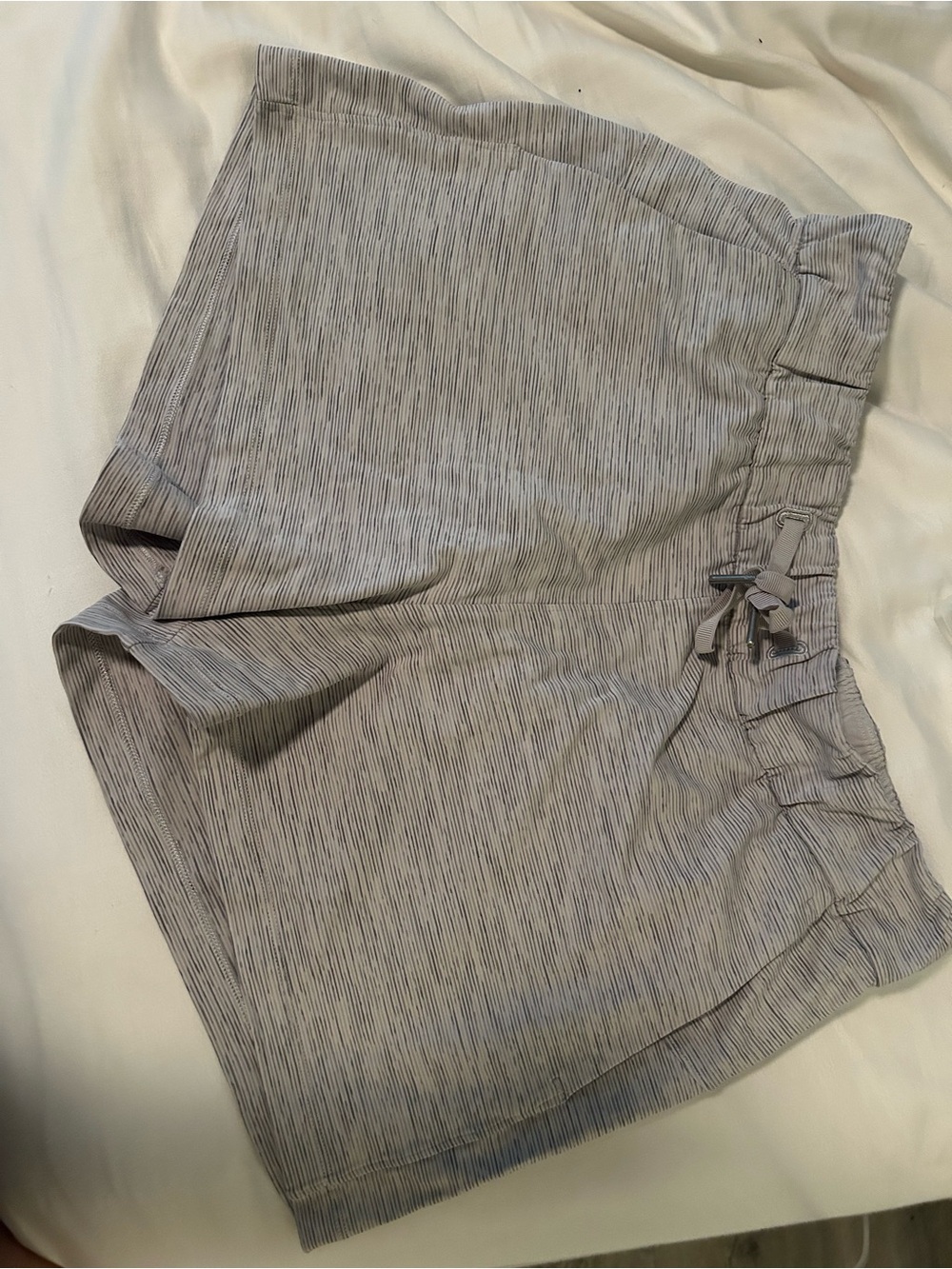 lululemon athletica Light Heather Gray Drawstring Athletic Shorts